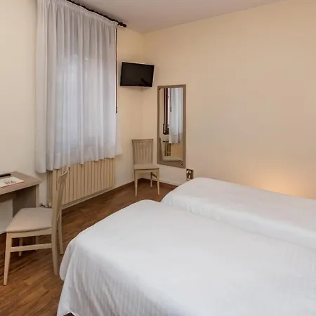 Otel Casa Del Pellegrino