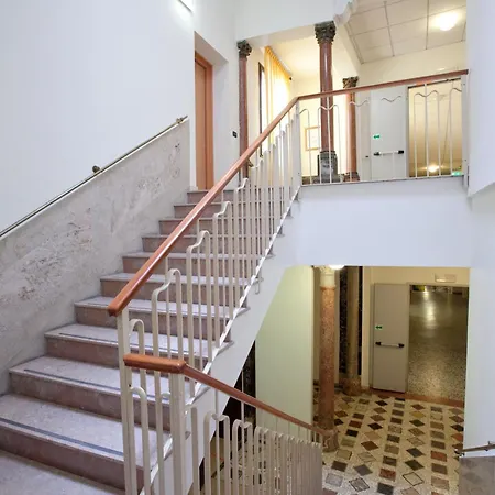 Otel Casa Del Pellegrino 3*