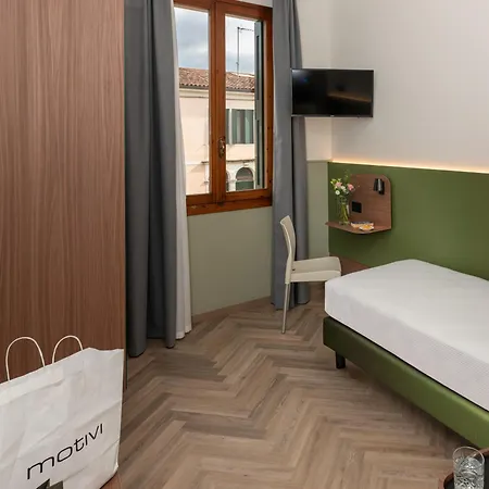 Otel Casa Del Pellegrino 3*