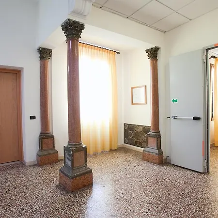 Otel Casa Del Pellegrino