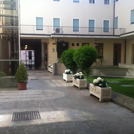 Otel Casa Del Pellegrino 3*