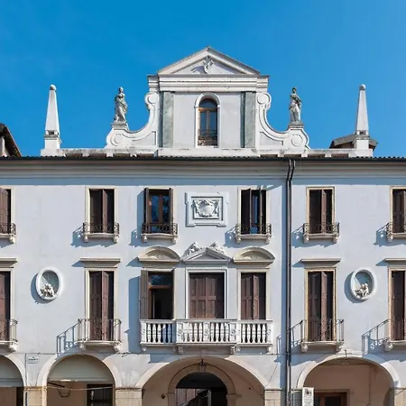Casa Del Pellegrino Otel Padova